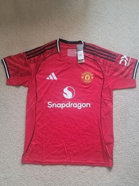 Addidas Manchester United 2025 / 2026 Home Soccer Jersey Men L